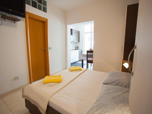 Apartmani Dana Makarska Exterior photo