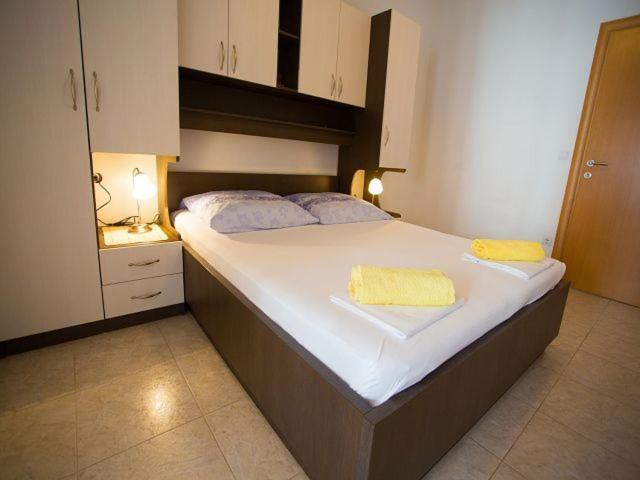 Apartmani Dana Makarska Exterior photo